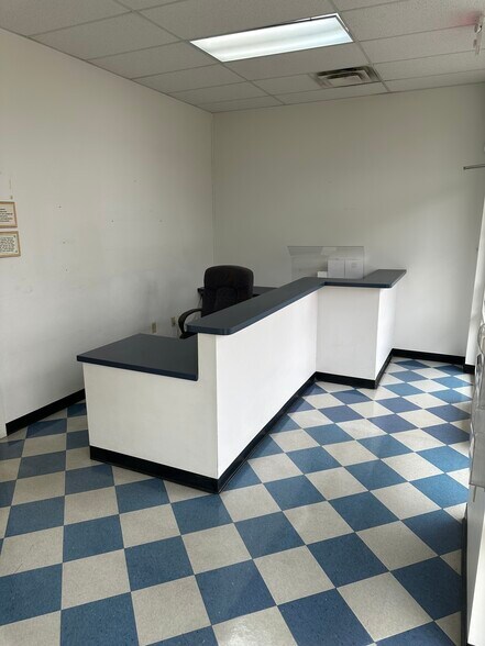 More Photos Of 493 N Front St, Memphis Office For Lease