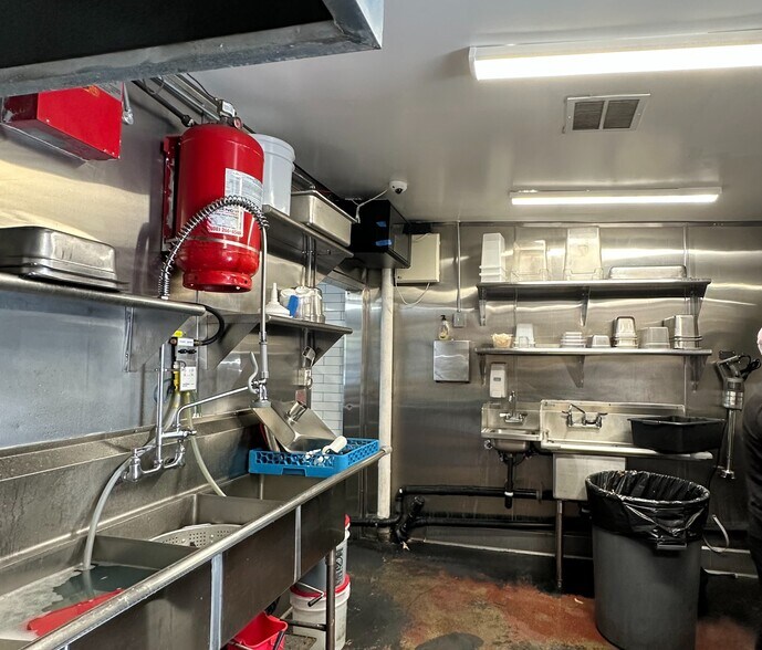 More Photos Of 2116 Artesia Blvd, Redondo Beach Restaurant For Sale