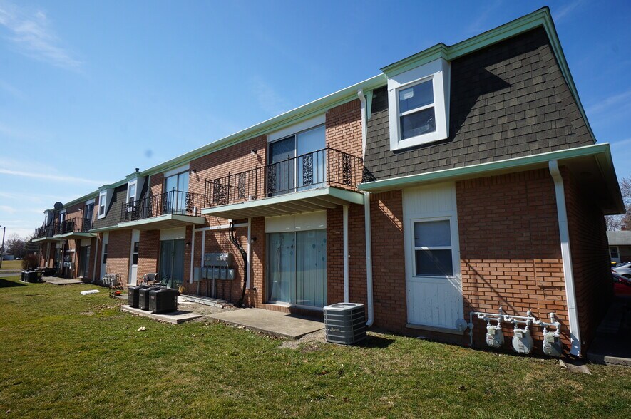 More Photos Of 2505 E 10th St, Anderson Apartments For Sale