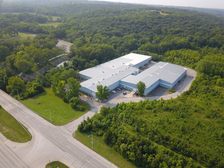 Primary Photo Of 19919 W Shawnee Mission Pky, Shawnee Manufacturing For Lease