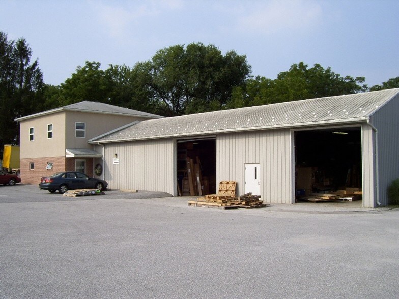 More Photos Of 1880 W Mason Ave, York Light Manufacturing For Lease