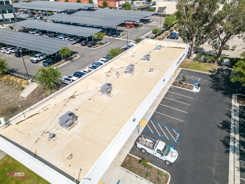 More Photos Of 3008 Sillect Ave, Bakersfield Medical For Lease