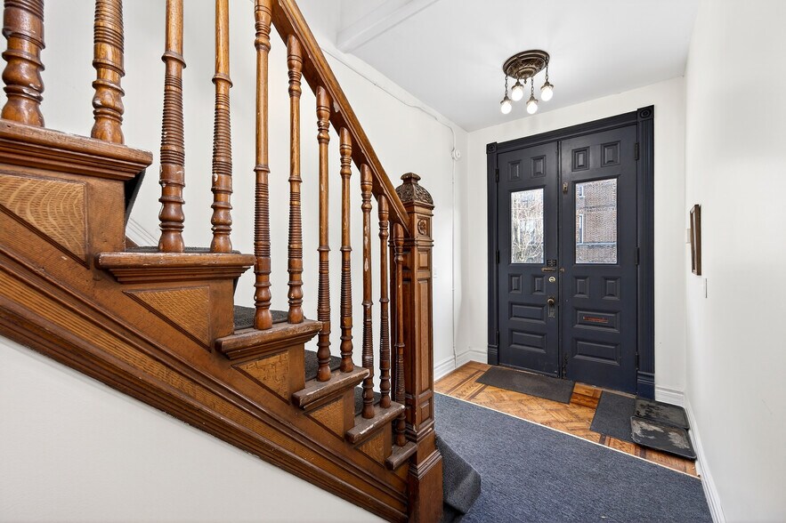 More Photos Of 174 Mariner St, Buffalo Multifamily For Sale