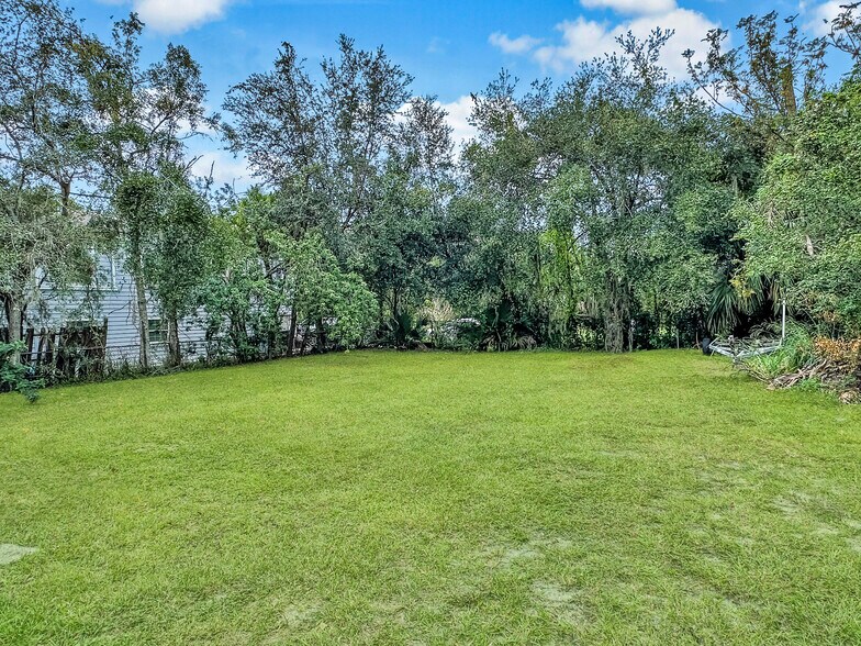 More Photos Of 1904 Historic Goldsboro Blvd, Sanford Flex For Sale