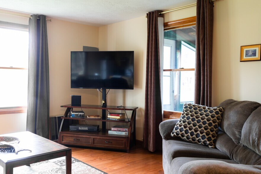 More Photos Of 151 Route 28, Inlet Restaurant For Sale