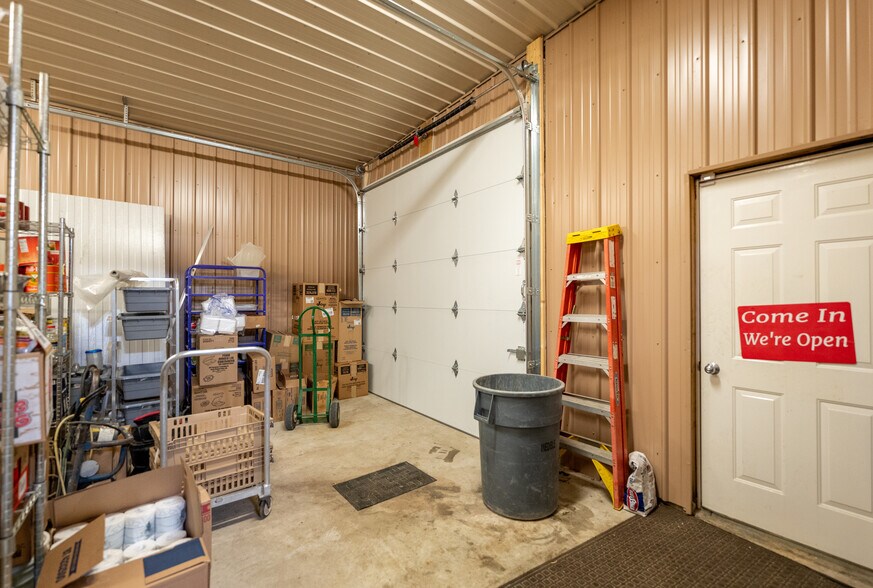 More Photos Of 4634 Highway 185, New Haven Freestanding For Sale