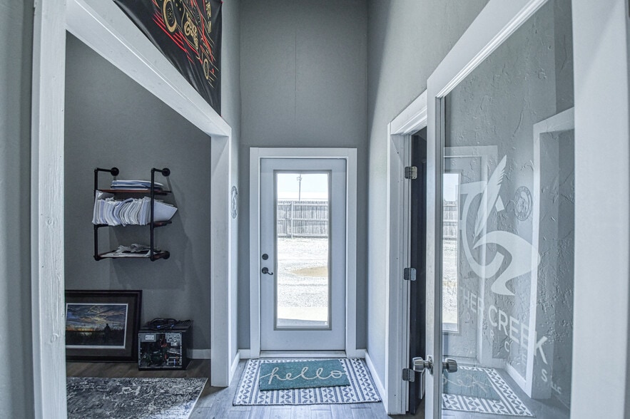 More Photos Of 91 Monroe Ave NE, Piedmont Freestanding For Sale