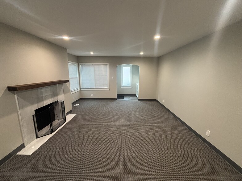 More Photos Of 1130-1132 McKendrie St, San Jose Medical For Lease