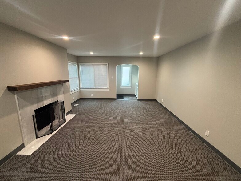 More Photos Of 1130-1132 McKendrie St, San Jose Medical For Lease