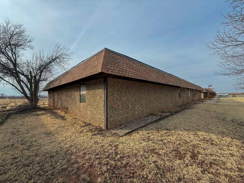 More Photos Of 70 N 31st St, Clinton Healthcare For Sale