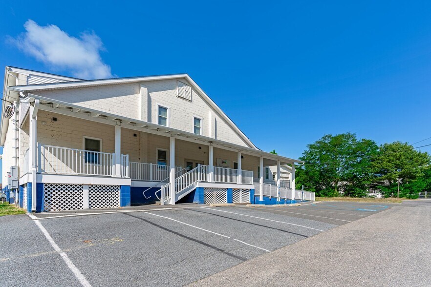 More Photos Of 110 Richardson Ave, Swedesboro Warehouse For Lease