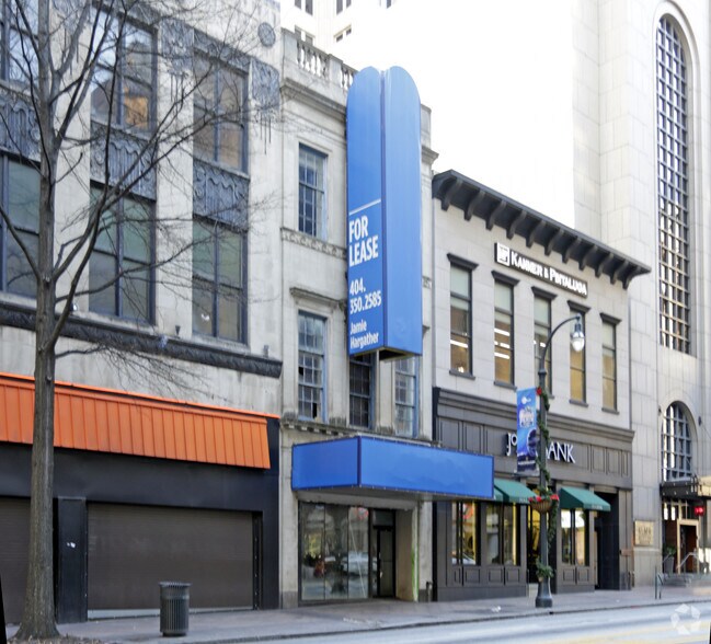 More Photos Of 205 Peachtree St, Atlanta Storefront For Sale