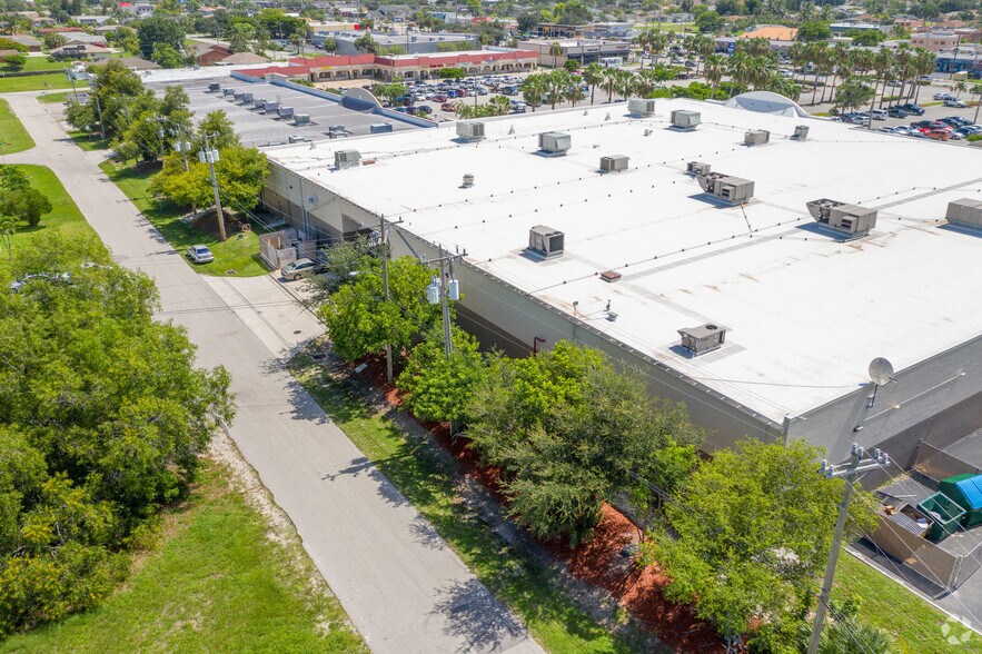 More Photos Of 1410-1502 Del Prado Blvd S, Cape Coral Unknown For Lease