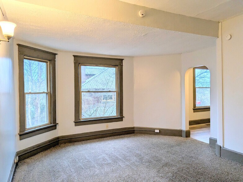 More Photos Of 18 5th St NE, Massillon Apartments For Sale