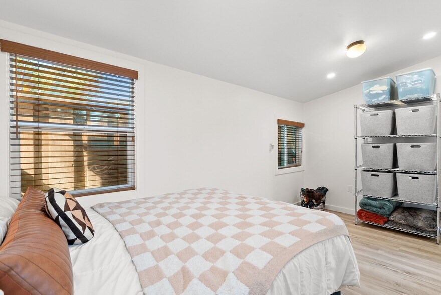 More Photos Of 420 Capitola Road Ext, Santa Cruz Apartments For Sale