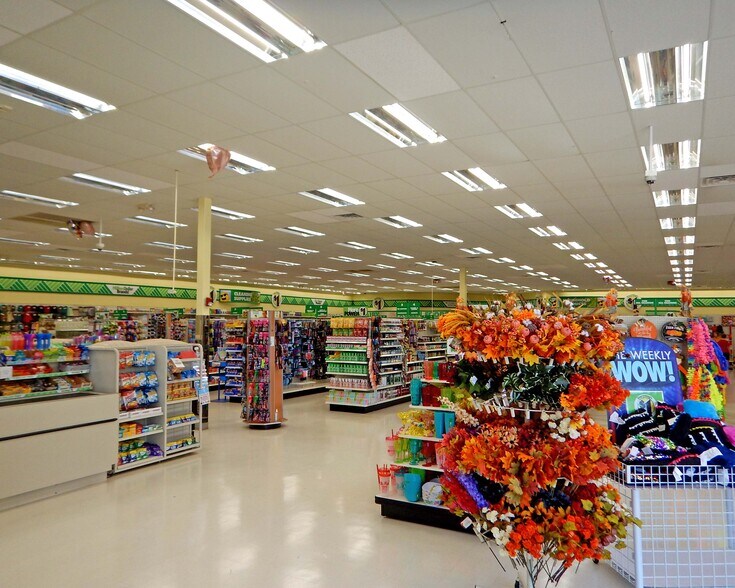 More Photos Of 12155 Houze Rd, Roswell Drugstore For Sale