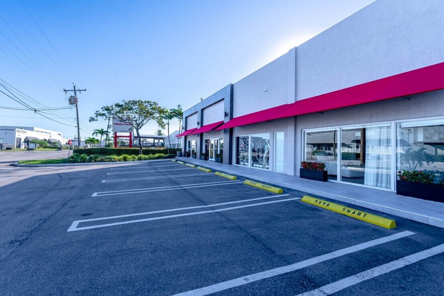 More Photos Of 7850 NW 32nd St, Doral Storefront For Lease