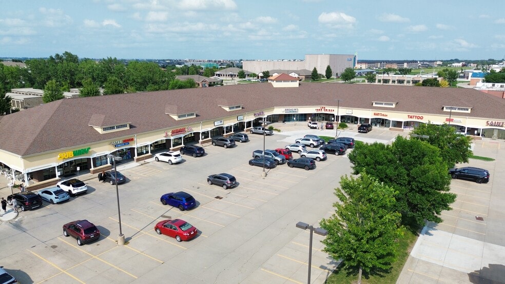 More Photos Of 13-87 Carefree Ln, Waukee Unknown For Lease