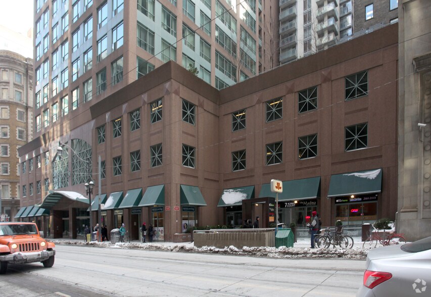 More Photos Of 7 King St E, Toronto Apartments For Lease