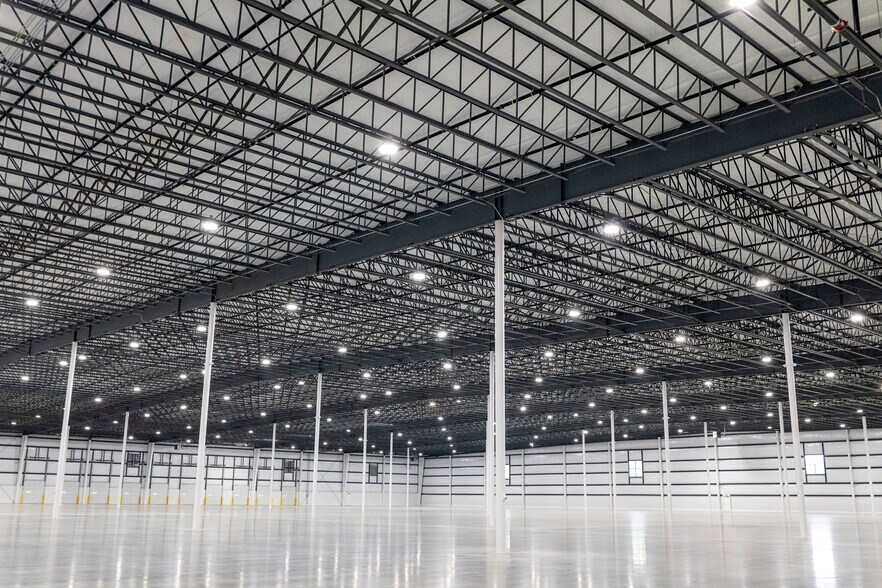 More Photos Of 276 Enterprise Way, Mocksville Warehouse For Lease
