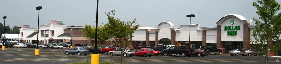 Primary Photo Of 86-114 Town Center Rd, Fayetteville Storefront Retail Office For Lease