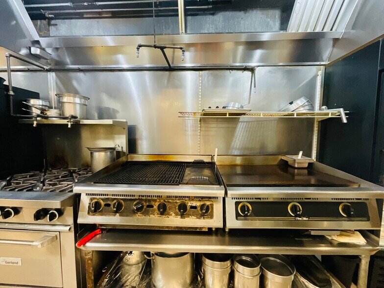 More Photos Of 439 Pittsfield Rd, Lenox Freestanding For Sale