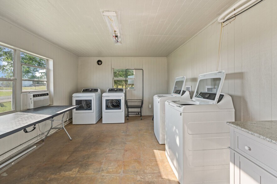 More Photos Of 3073 FM 933, Whitney Manufactured Housing Mobile Home Park For Sale