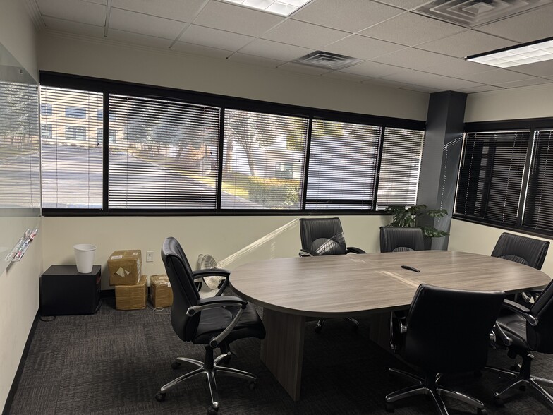 More Photos Of 707 W 700 S, Woods Cross Office For Lease