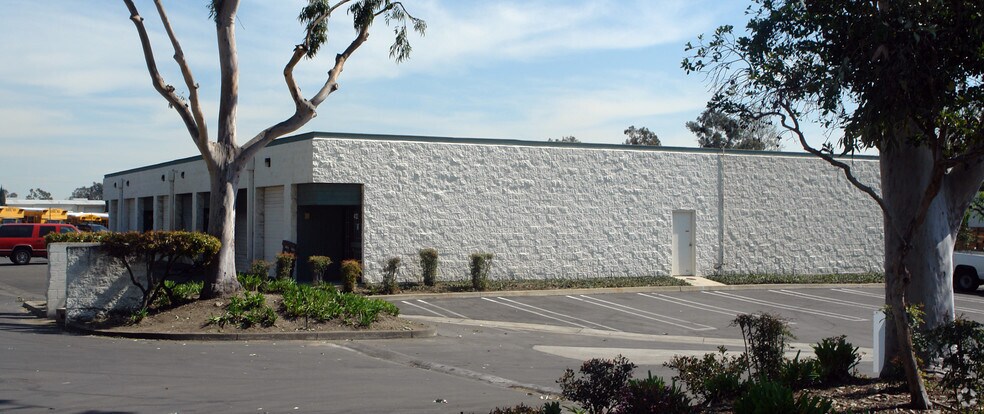 More Photos Of 1495 W 9th St, Upland Warehouse For Lease