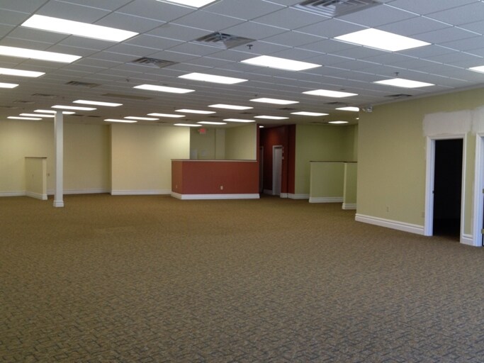 More Photos Of 252 State Route 18, East Brunswick General Retail For Lease