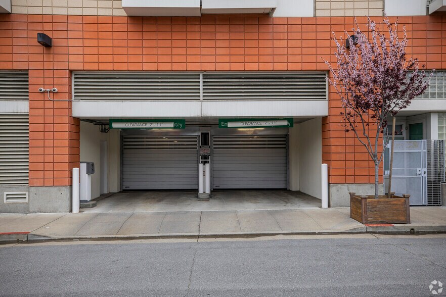 More Photos Of 555 4th St, San Francisco Parking Garage For Sale