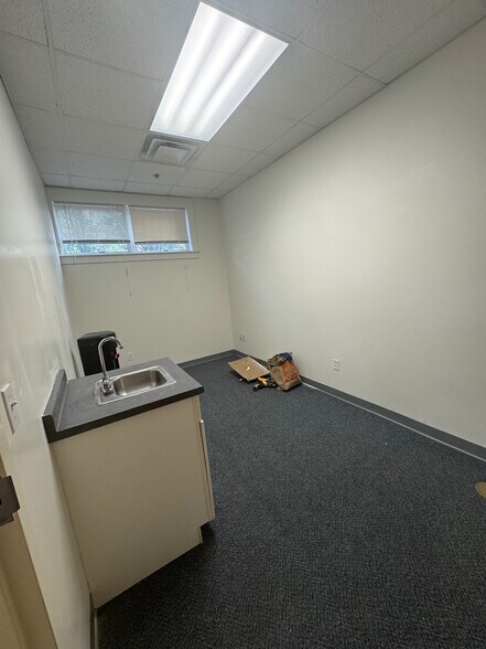 More Photos Of 1268 Westminster St, Providence Storefront Retail Residential For Lease