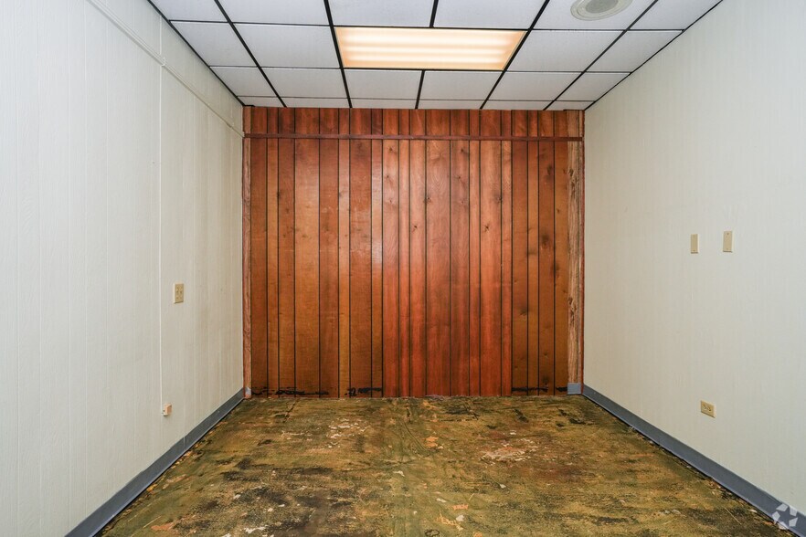 More Photos Of 2830 Breard St, Monroe Office For Sale