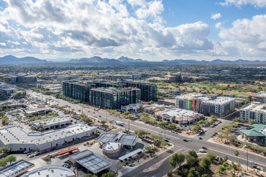 More Photos Of 15620 N Scottsdale Rd, Scottsdale Freestanding For Sale