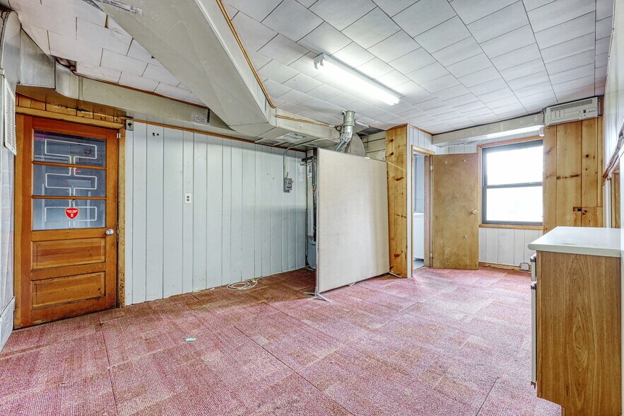 More Photos Of 109-111 Ethel Ave, Hawthorne Warehouse For Sale