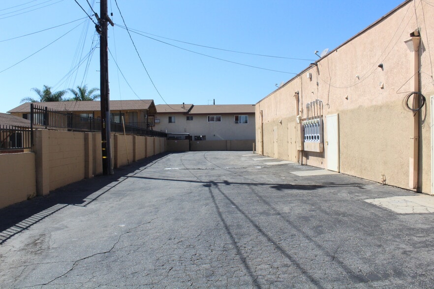More Photos Of 15660 Amar Rd, La Puente Freestanding For Sale
