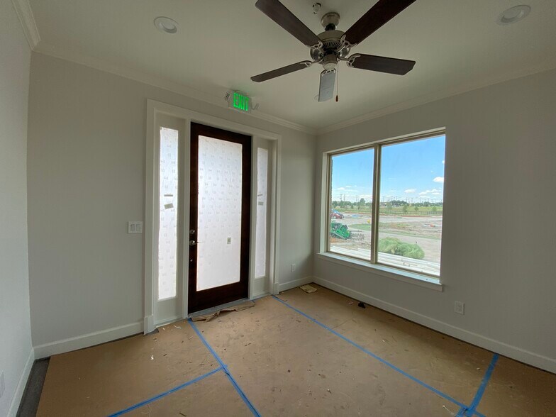 More Photos Of 8054 Preston Rd, Frisco Medical For Lease