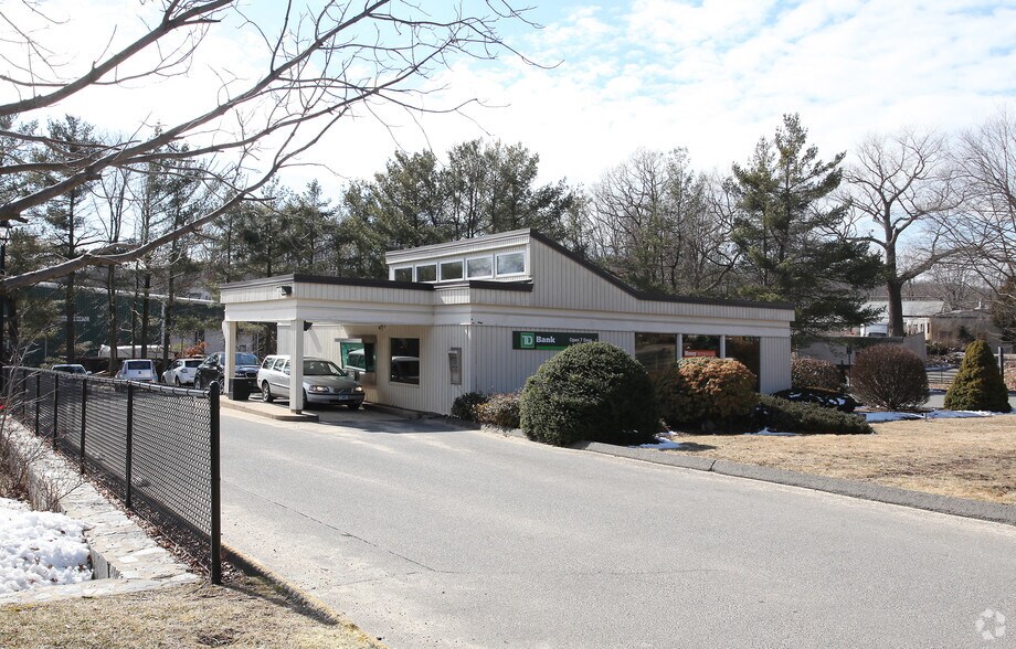Primary Photo Of 503 Middlebury Rd, Middlebury Bank For Lease