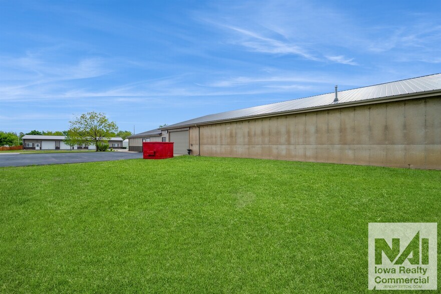 More Photos Of 1070 Lyons Ln, Marion Warehouse For Lease