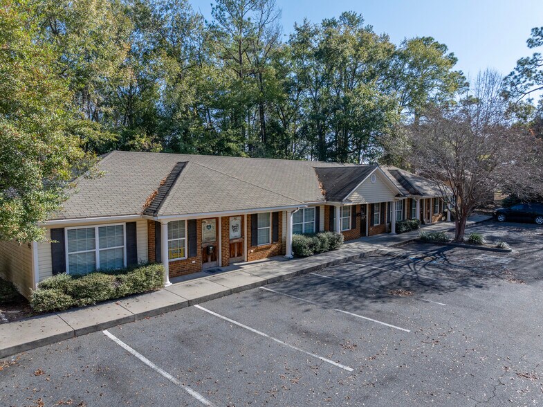 Primary Photo Of 415 Cowart Ave, Valdosta Office For Sale