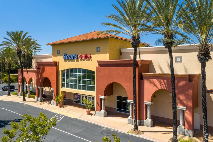 More Photos Of 2315-2595 E Imperial Hwy, Brea Unknown For Lease