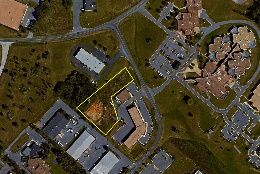 More Photos Of 150 Fort Collier Rd, Winchester Land For Lease