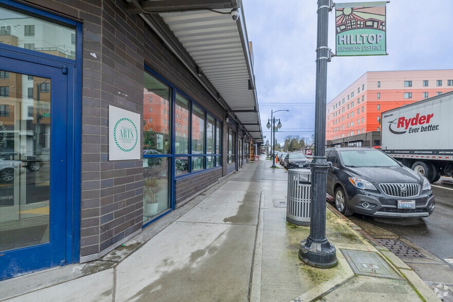 More Photos Of 1114 S 11th St, Tacoma Apartments For Lease