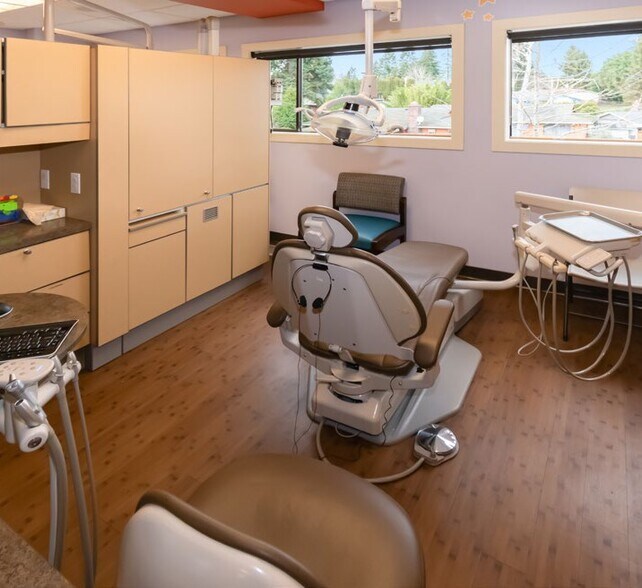More Photos Of 111 SE Everett Mall Way, Everett Medical For Lease