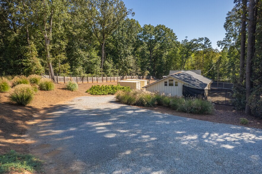 More Photos Of 2627 Holly St, Holly Springs Light Distribution For Lease