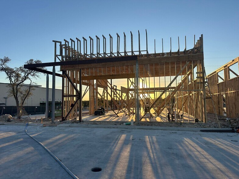 More Photos Of 14050 Ronald W Reagan Blvd, Leander Unknown For Lease