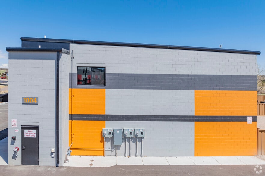 More Photos Of 1010 S Interstate Rd, Castle Rock Showroom For Sale