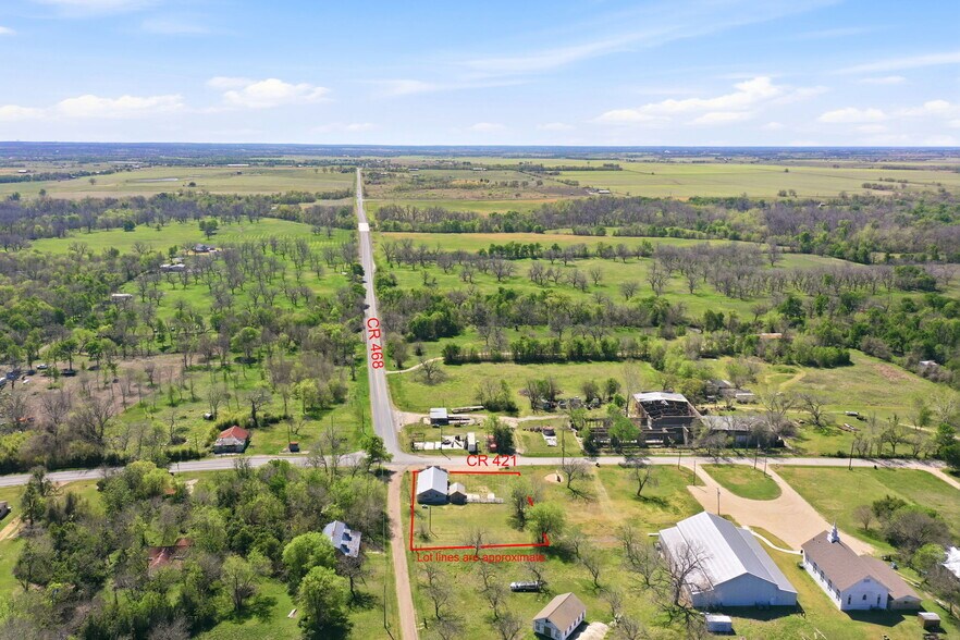 More Photos Of 110 County Road 421, Thorndale Freestanding For Sale