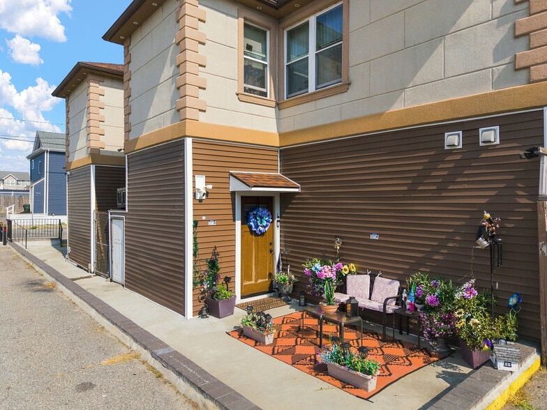 More Photos Of 491 Brayton Ave, Fall River Apartments For Sale
