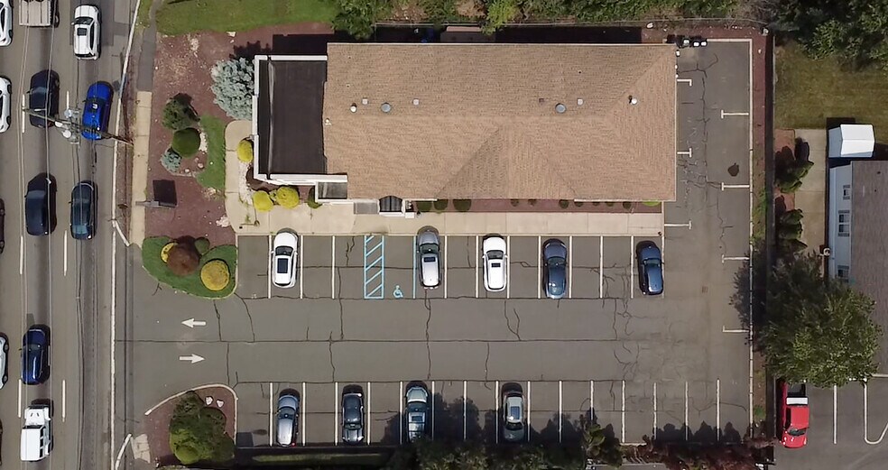 More Photos Of 860 US Highway 1, Edison Medical For Sale